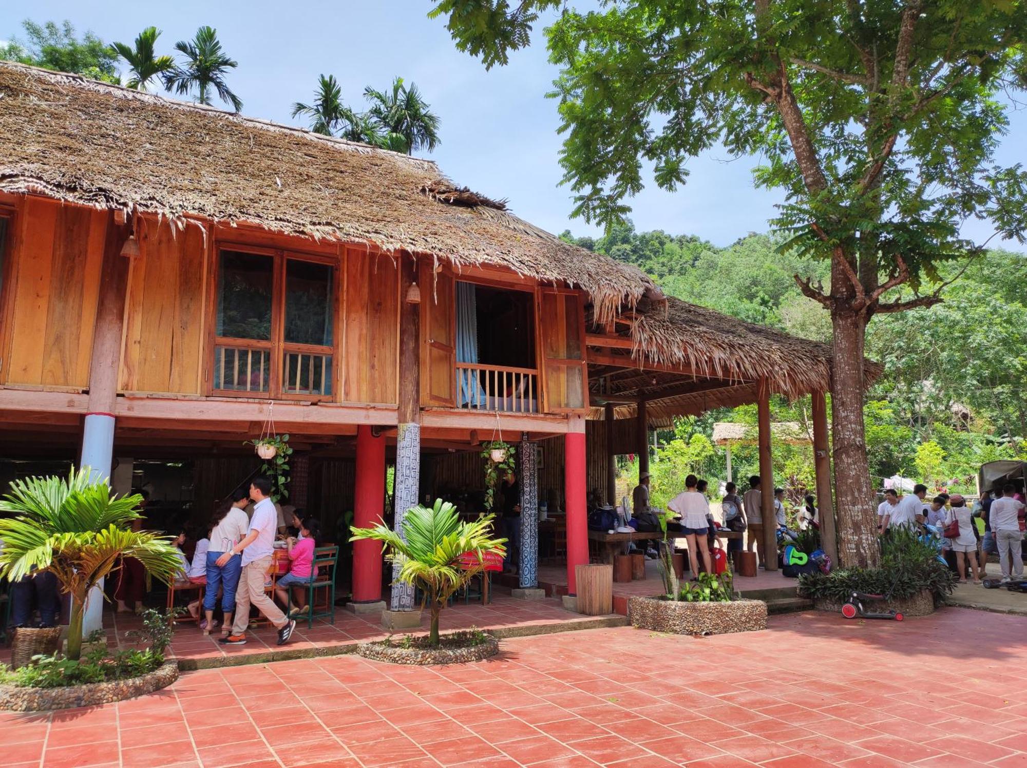 Lepont Mu Waterfall Bungalow Hoa Binh Bagian luar foto