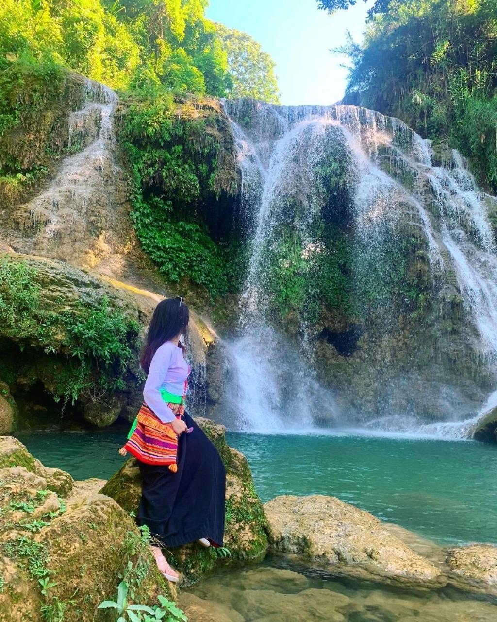 Lepont Mu Waterfall Bungalow Hoa Binh Bagian luar foto