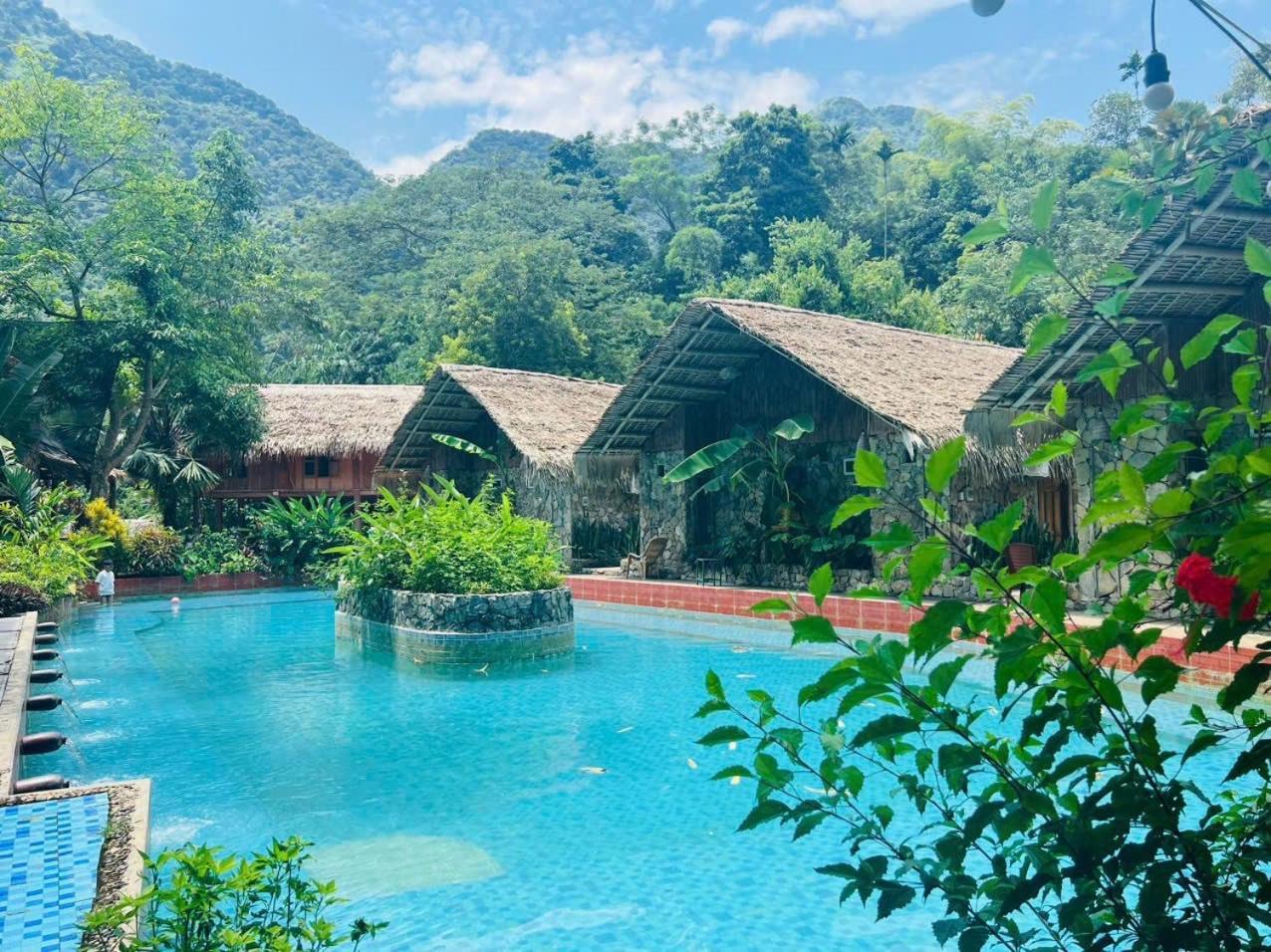 Lepont Mu Waterfall Bungalow Hoa Binh Bagian luar foto