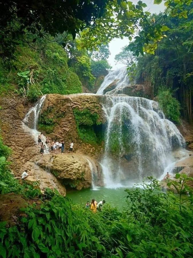 Lepont Mu Waterfall Bungalow Hoa Binh Bagian luar foto